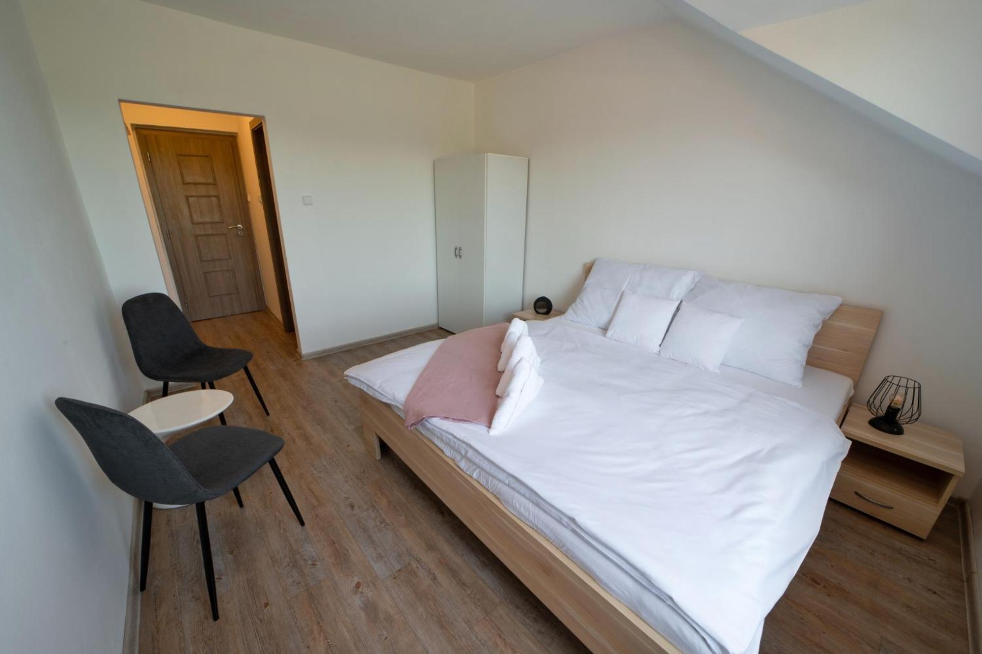 Formule Hotel Perstejn Luaran gambar