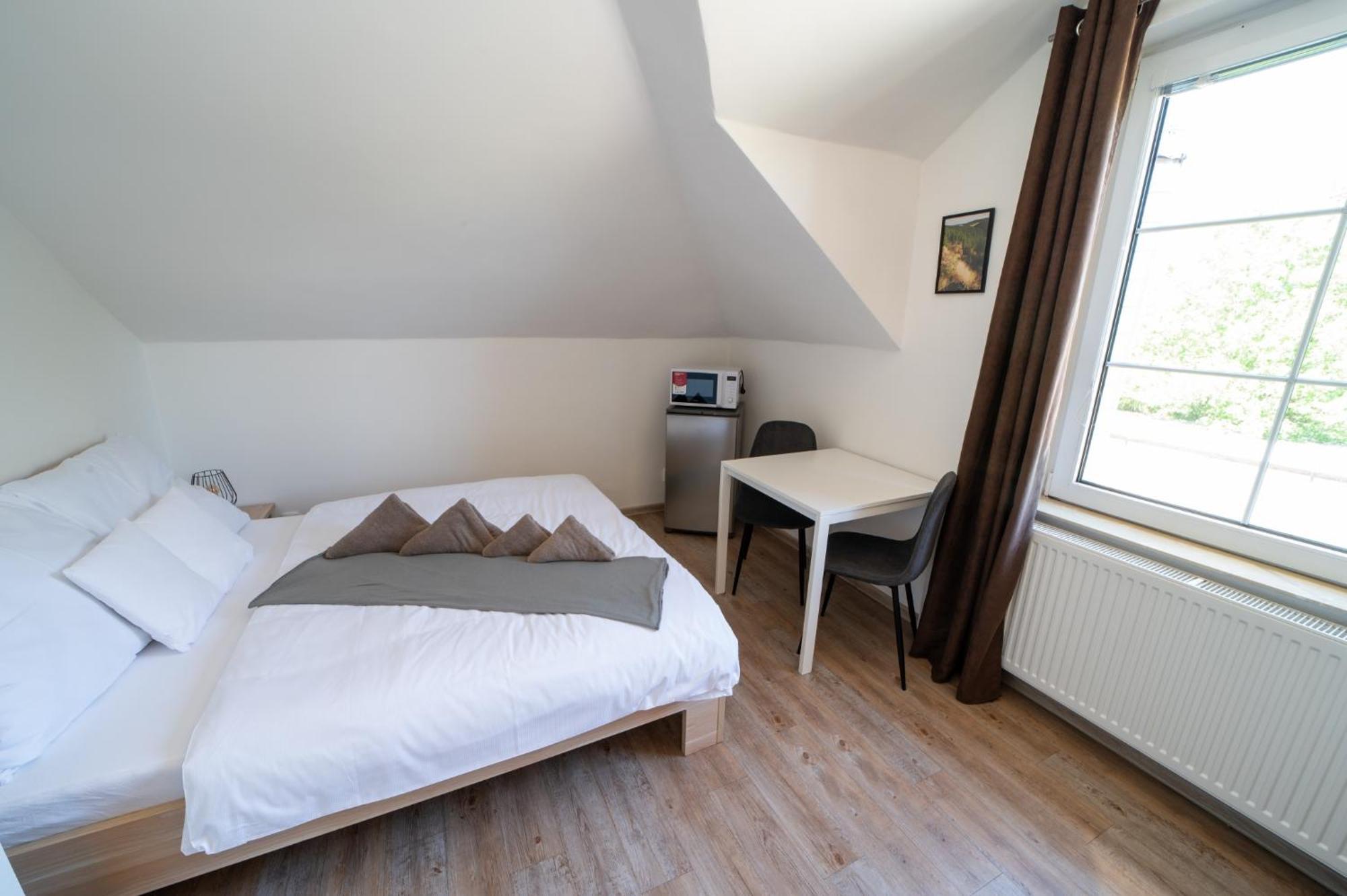 Formule Hotel Perstejn Luaran gambar