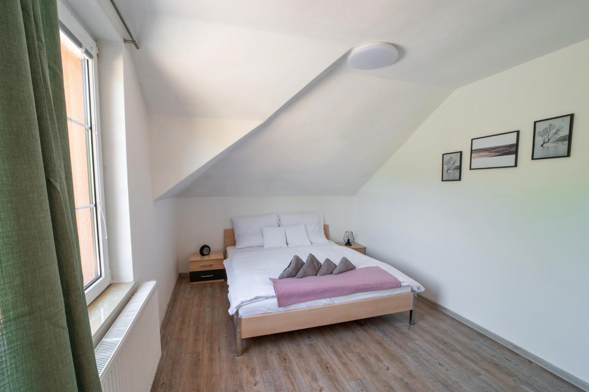 Formule Hotel Perstejn Luaran gambar